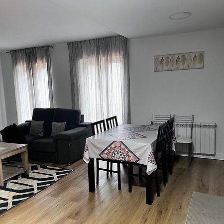 Duplex Bertamirans Διαμέρισμα Angeles Εξωτερικό φωτογραφία